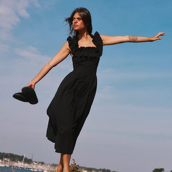 Free People Dresses & Skirts - Free People Black Ruffle It Up Midi Dress